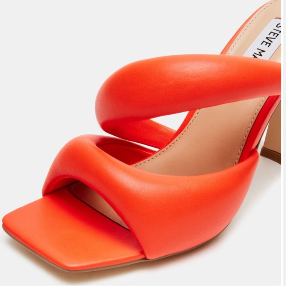 Steve Madden - KLOSS Orange Block Heel Sandals (9) - Picture 7 of 7